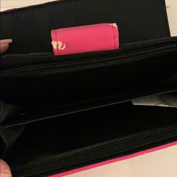 Wallet - Picture 3 of 3